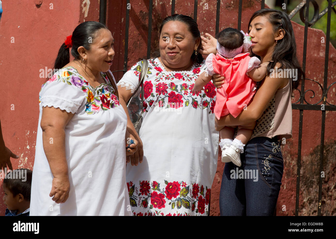 Mayan women, Tekax, Yucatan, Mexico Stock Photo