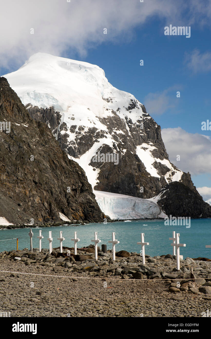 South Orkney Islands, Laurie Island, Orcadas base cemetery, with crosses marking graves Stock Photo