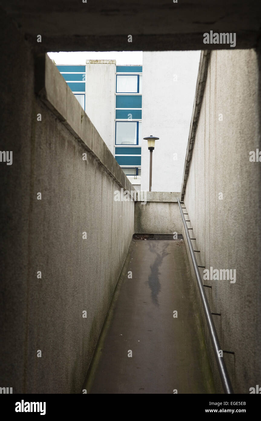 Railing alleyway alley concrete hi-res stock photography and images - Alamy