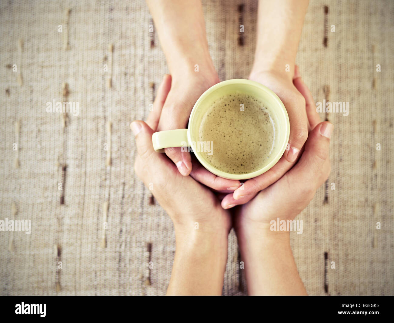 holding hands Stock Photo
