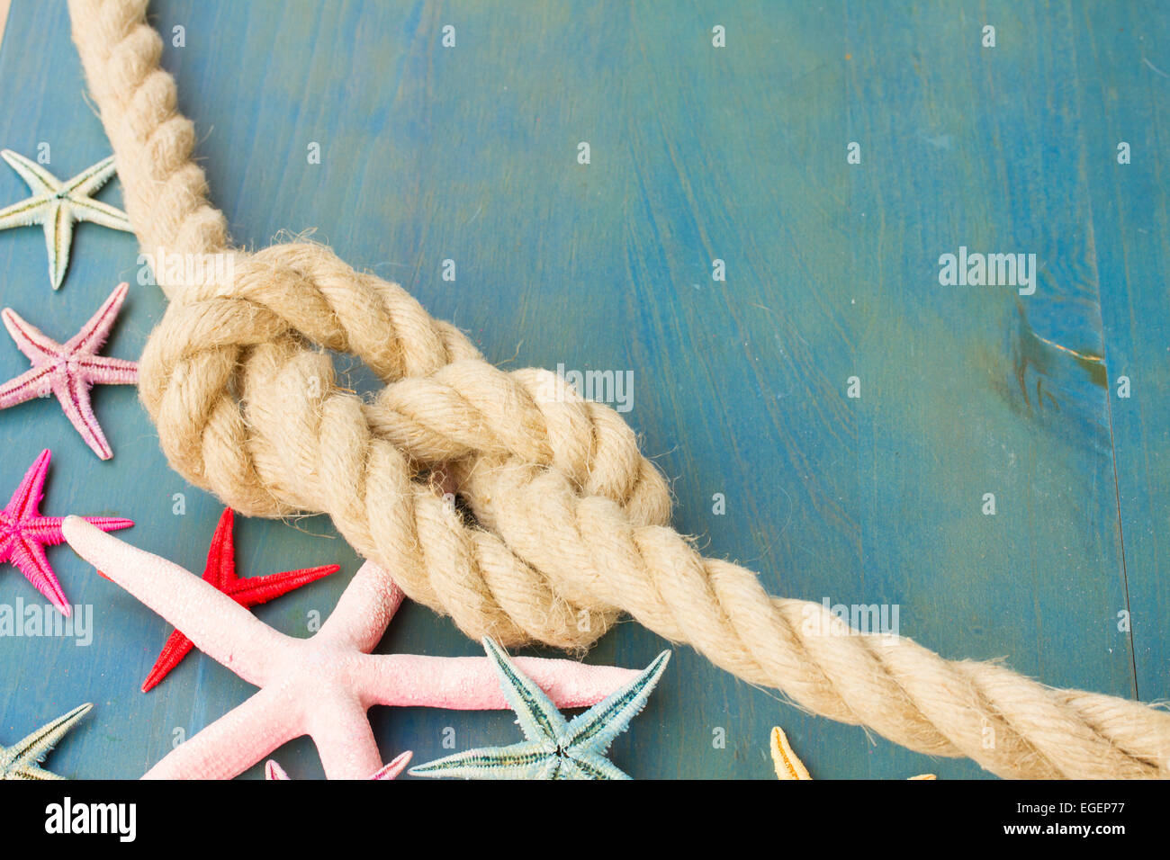marine rope with starfish Stock Photo - Alamy