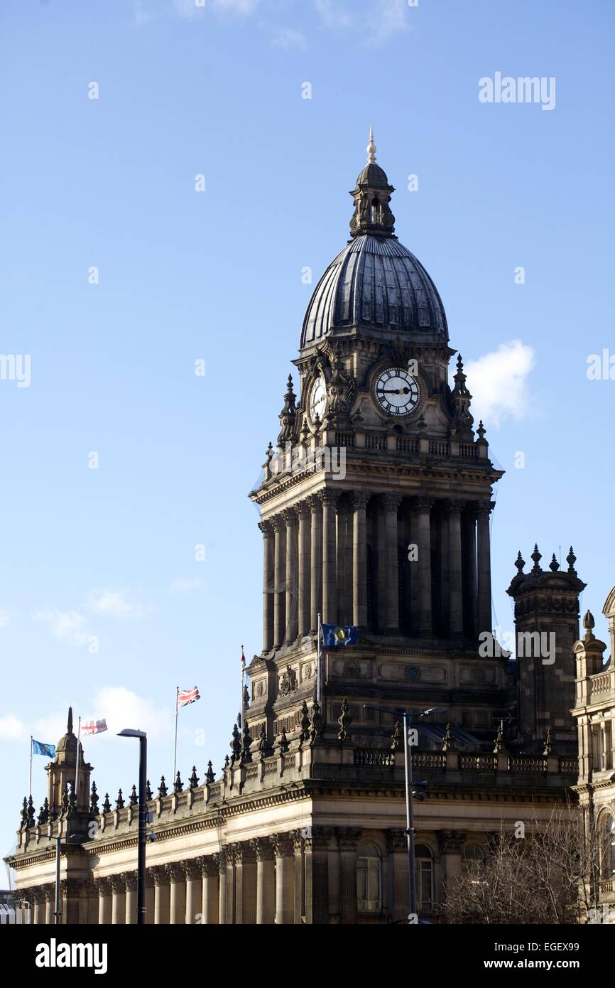 Old leeds town hall hi-res stock photography and images - Alamy