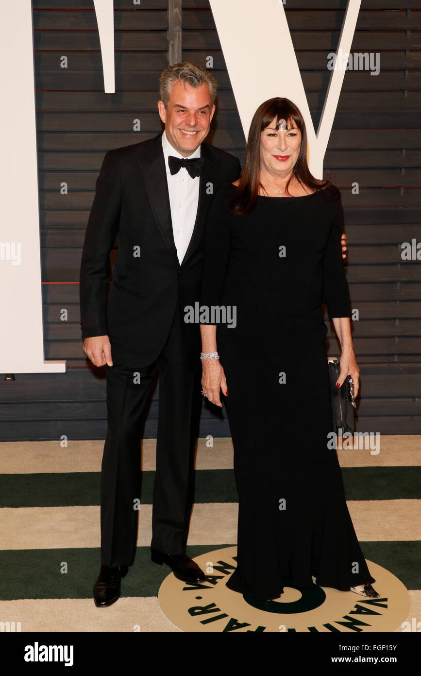 Danny and Anjelica Huston attend the Vanity Fair Oscar Party at Wallis Annenberg Center for the Performing Arts in Beverly Hills, Los Angeles, USA, on 22 February 2015. Photo: Hubert Boesl /dpa - NO WIRE SERVICE - Stock Photo