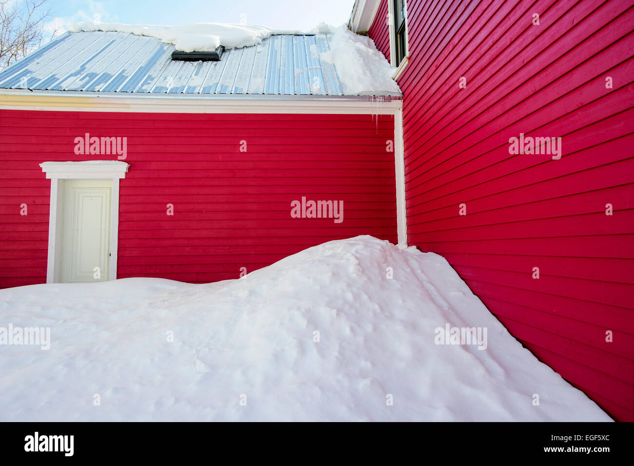 Red wooden sided house in Fredericton Stock Photo Alamy