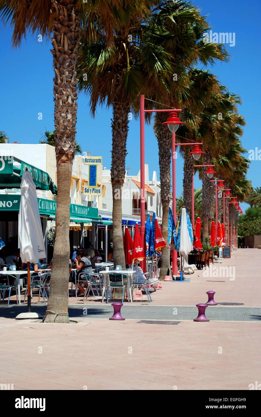 Restaurants and bars alongside the beach promenade (Paseo Maritimo