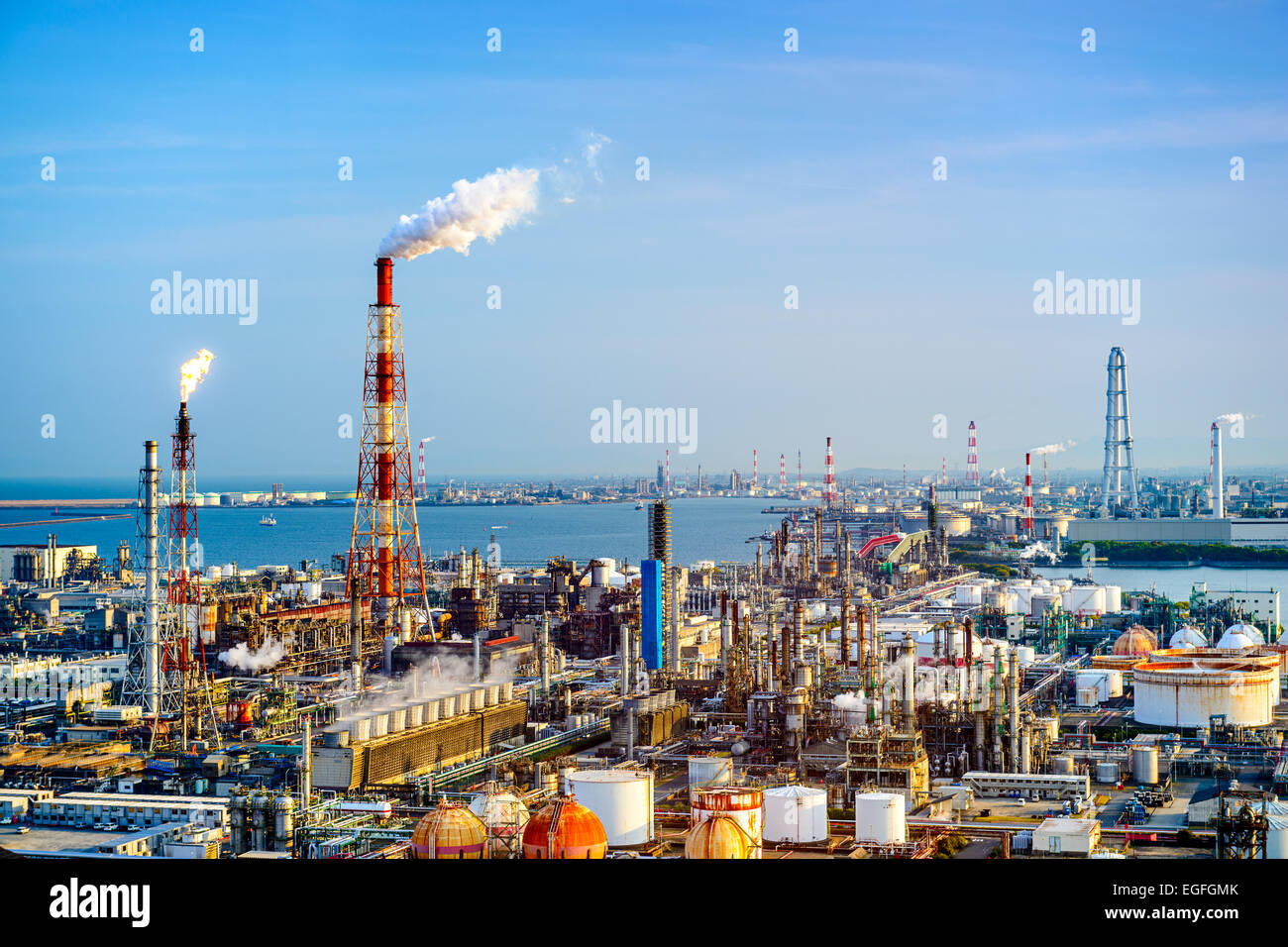 Factories in Yokkaichi, Japan Stock Photo - Alamy