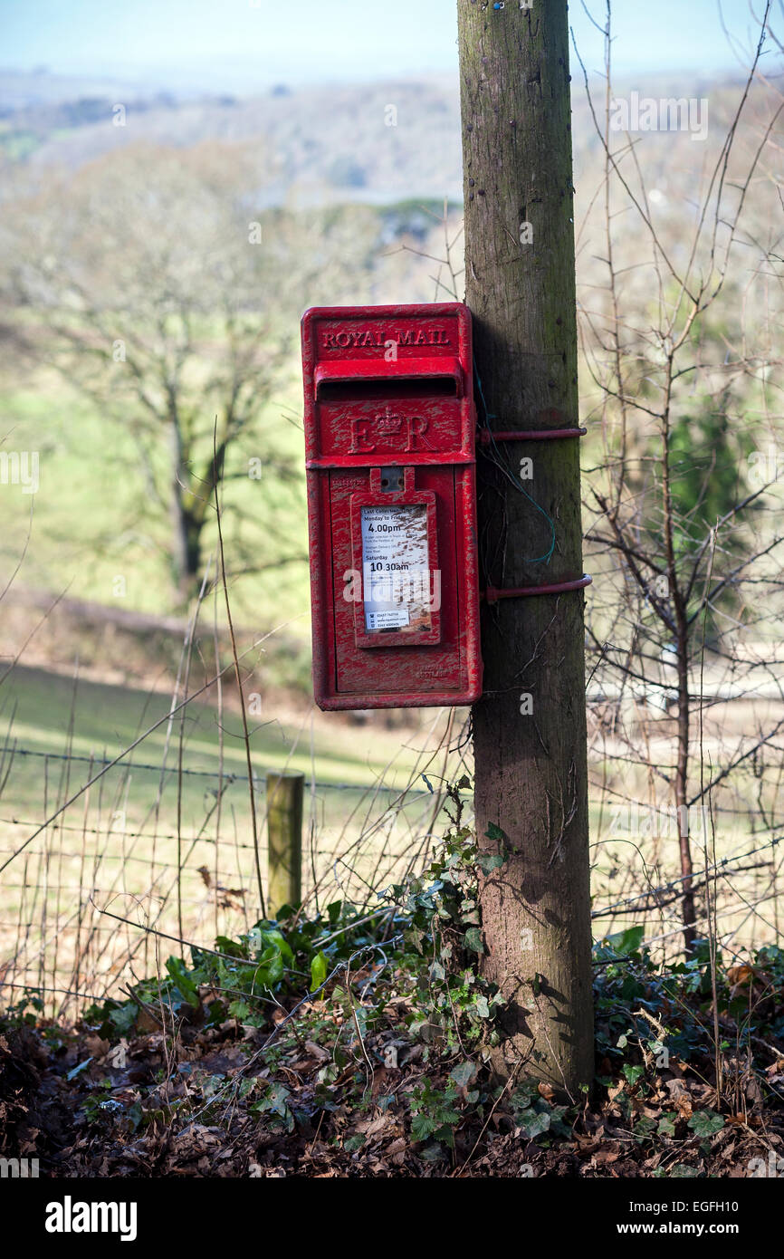 rural post box, post, box, uk, red, brick, regina, er, postal, old