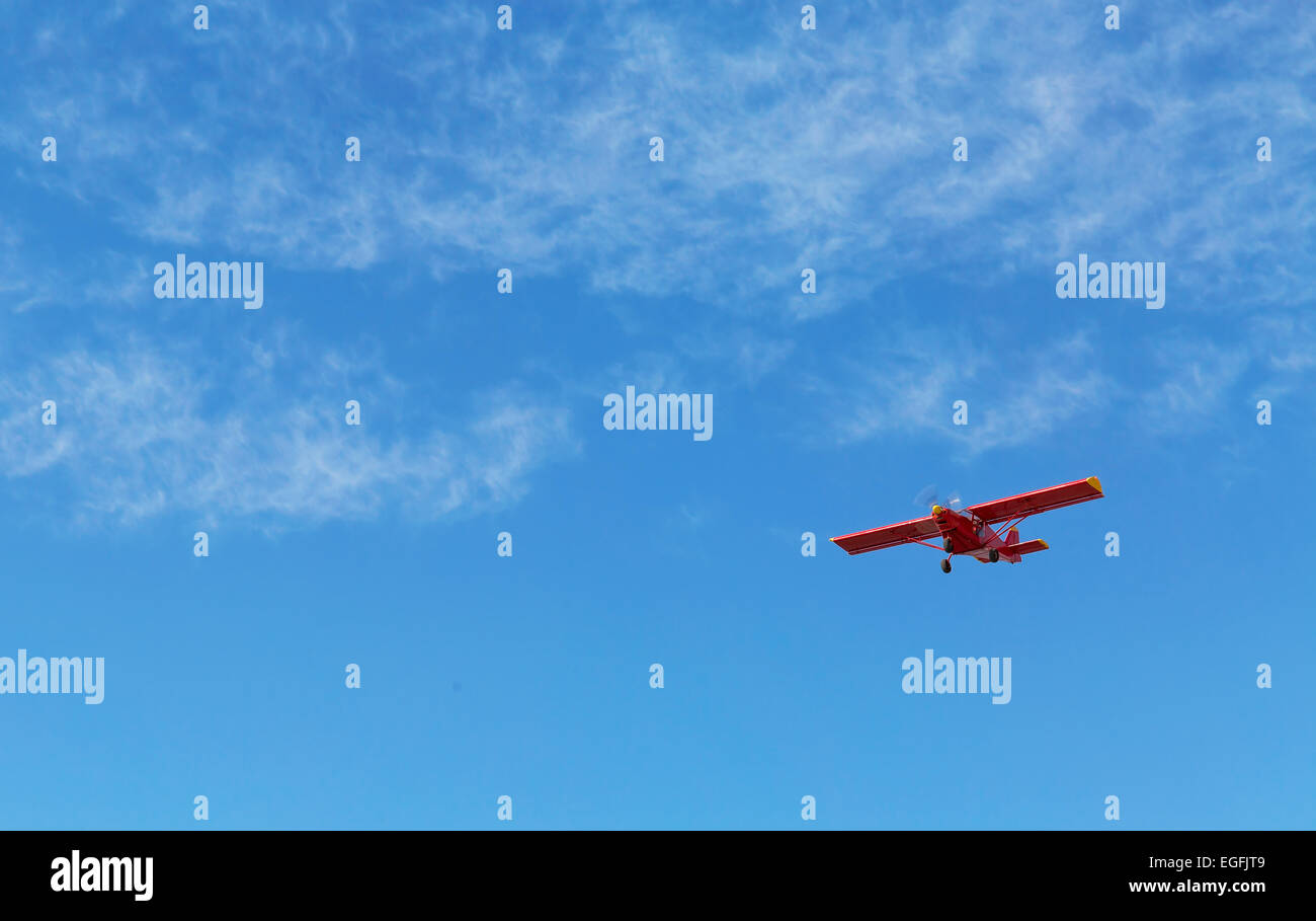 High flying airplane hi-res stock photography and images - Alamy