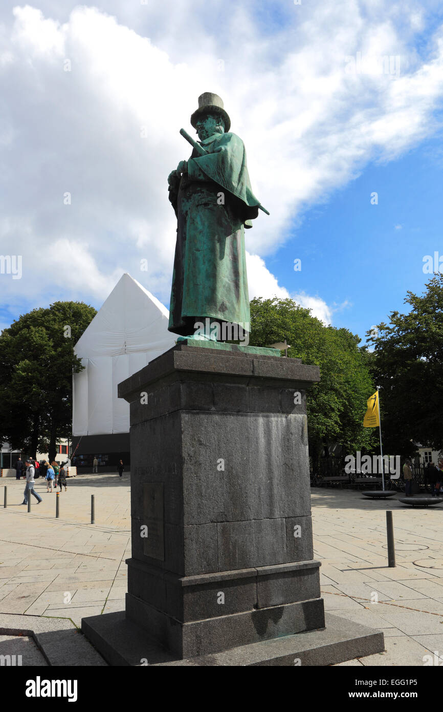 Statue of Alexandria Kielland, Norwegian author, Stavanger City ...