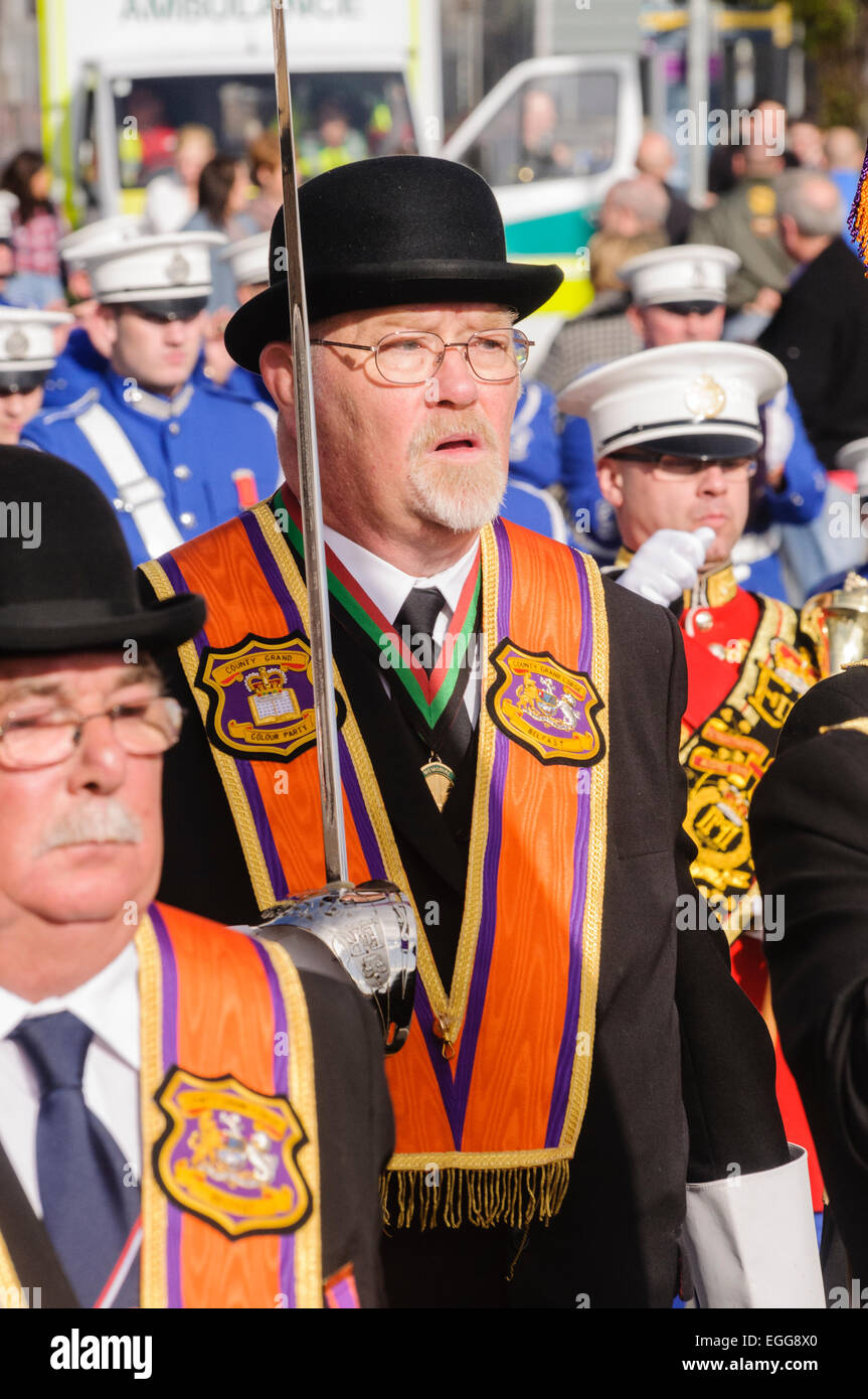 orange men Orangemen definition, a member of a secret society formed in the north of ireland in 1795, having as its object the maintenance and political ascendancy of. orange men Orangemen definition, a member of a secret society formed in the north of ireland in 1795, having as its object the maintenance and political ascendancy of.