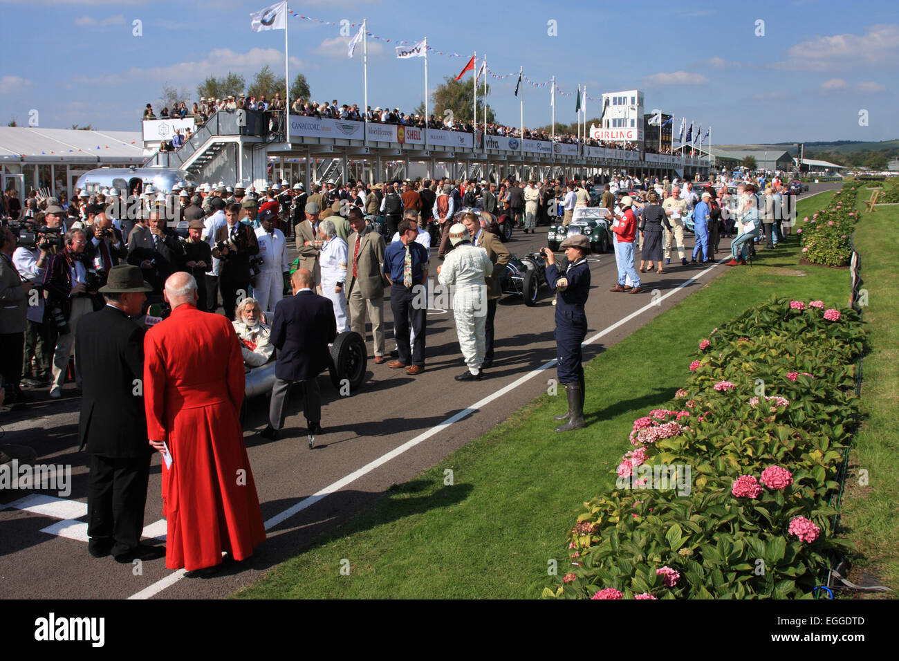Crowded starting grid prior to the parade of Goodwood Legends / Goodwood Revival / Goodwood / UK Stock Photo