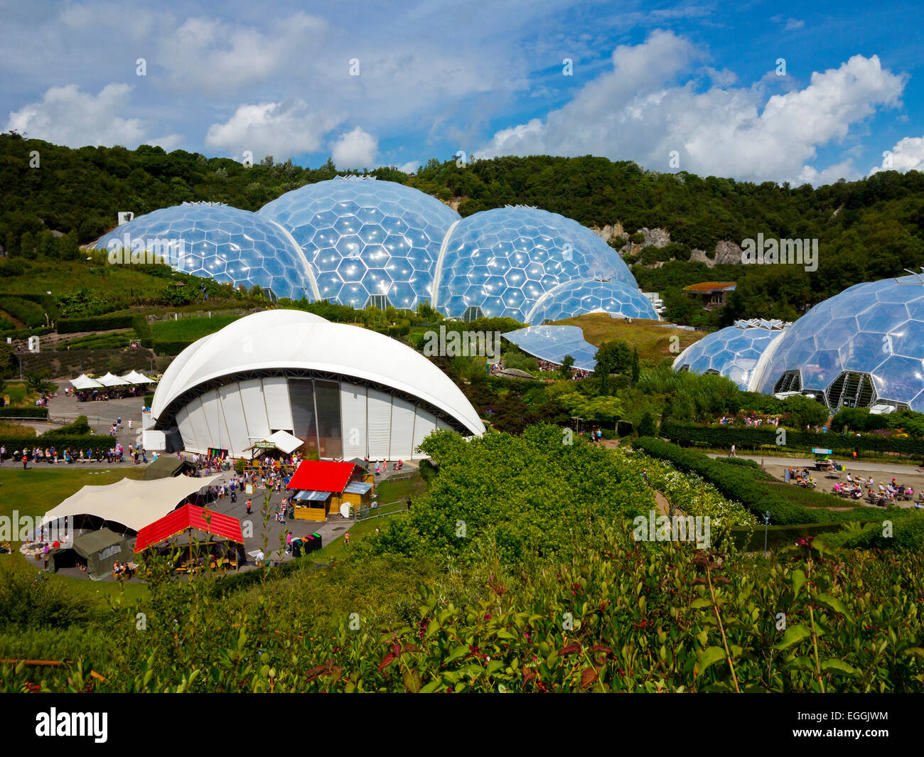 View of the geodesic biome domes at the Eden Project near St Austell in Cornwall England UK designed by Nicholas Grimshaw 2001 Stock Photo
