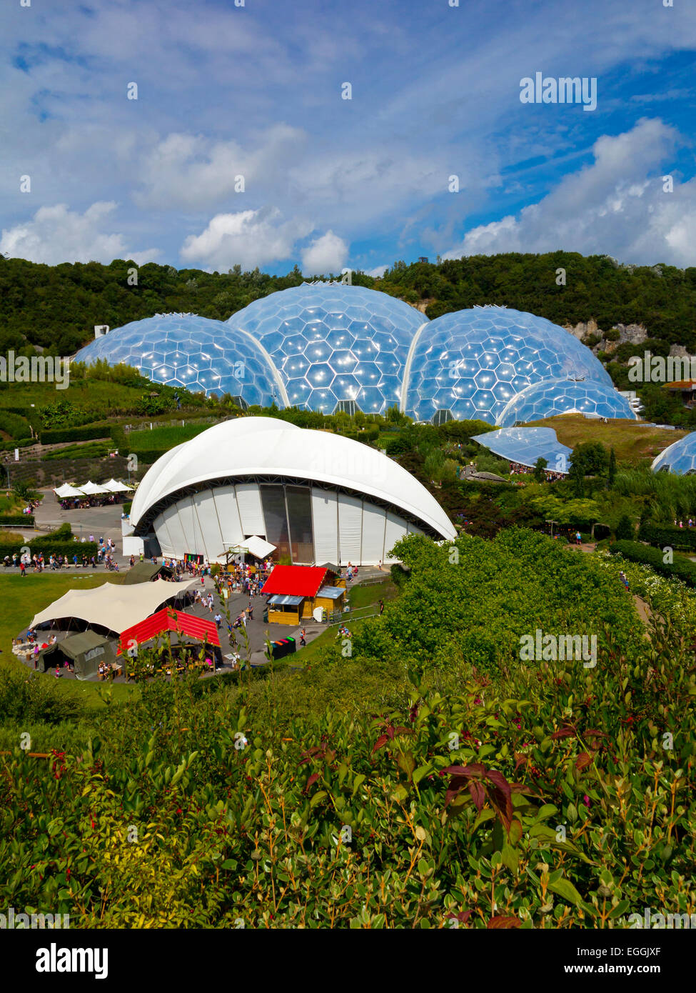 View of the geodesic biome domes at the Eden Project near St Austell in Cornwall England UK designed by Nicholas Grimshaw 2001 Stock Photo