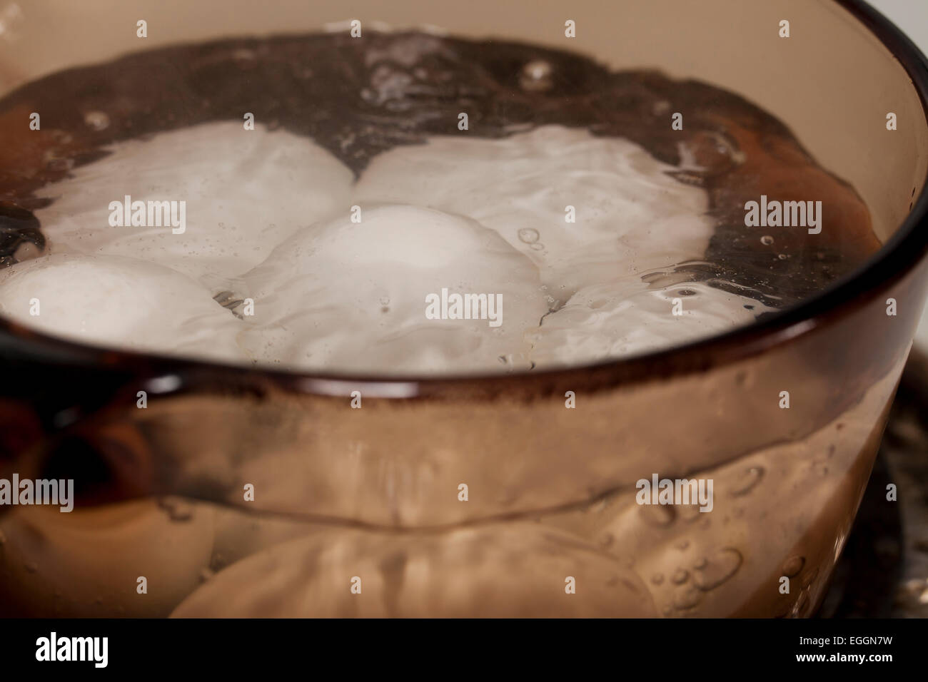Boiling water pot hires stock photography and images Alamy