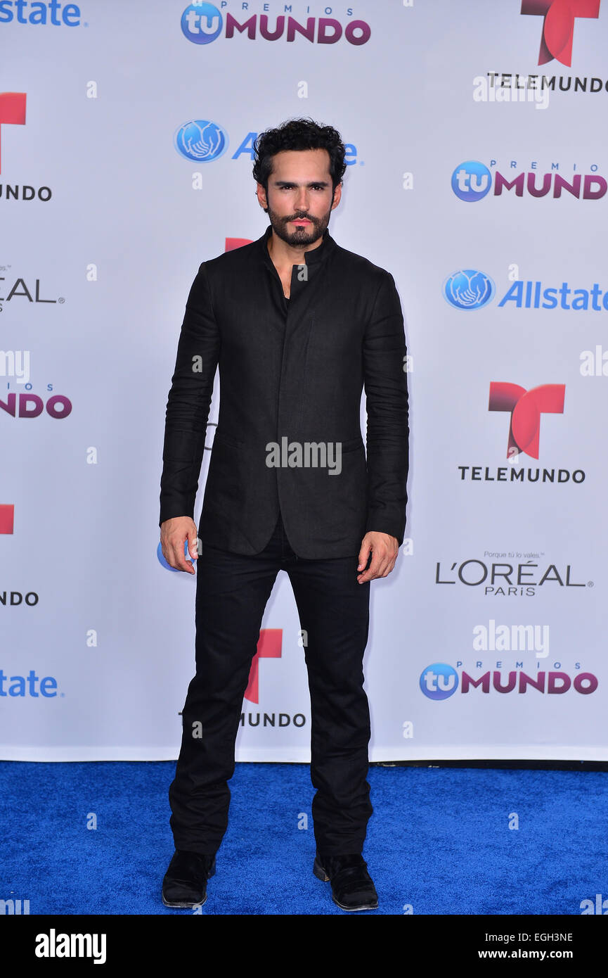 Telemundo Premios Tu Mundo Awards 2014 - Arrivals Featuring