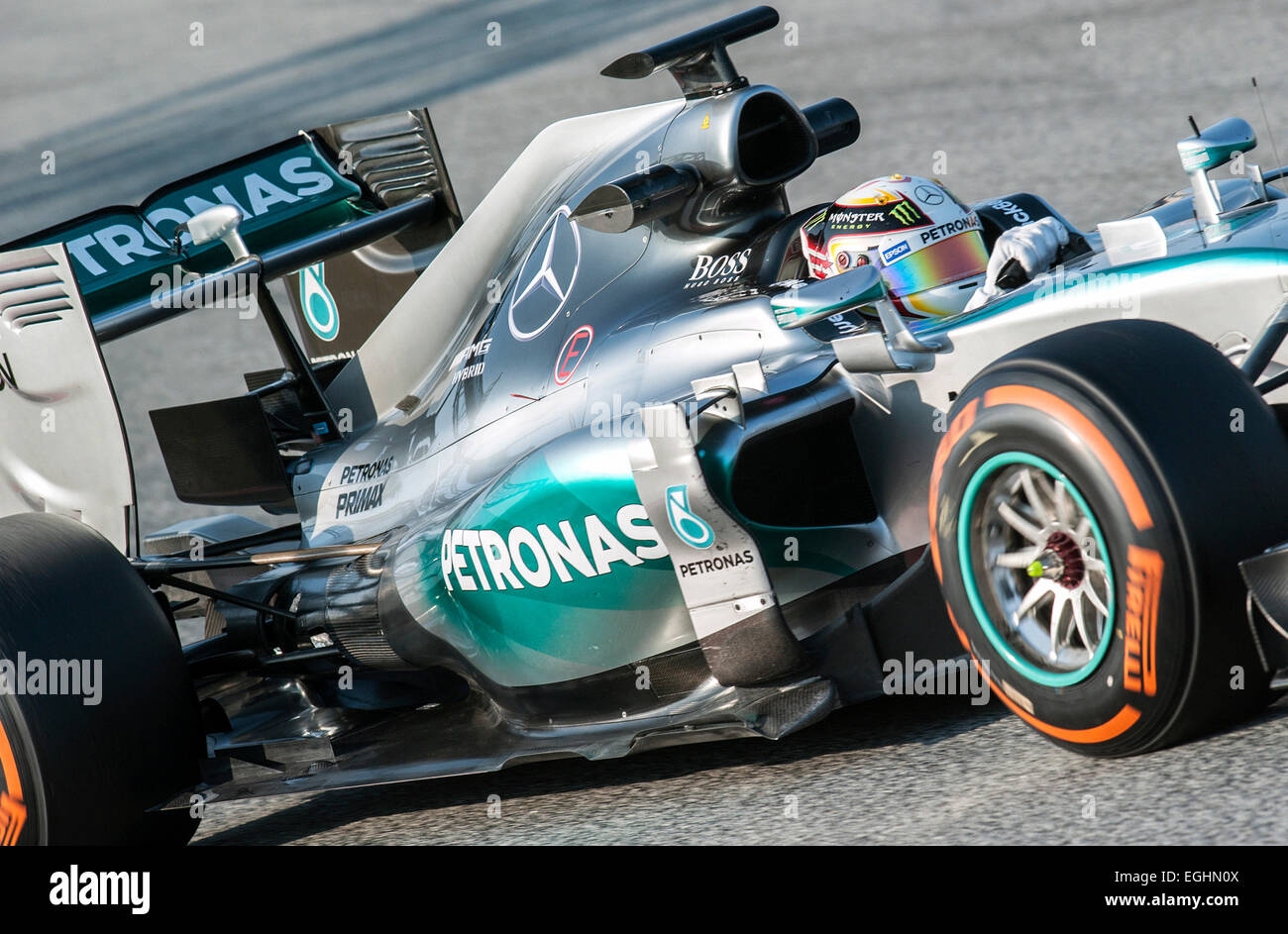 Lewis Hamilton (GBR), Mercedes-Benz AMG Petronas F1 Team W06, Formula 1  testing sessions, Circuit de Catalunya Stock Photo - Alamy
