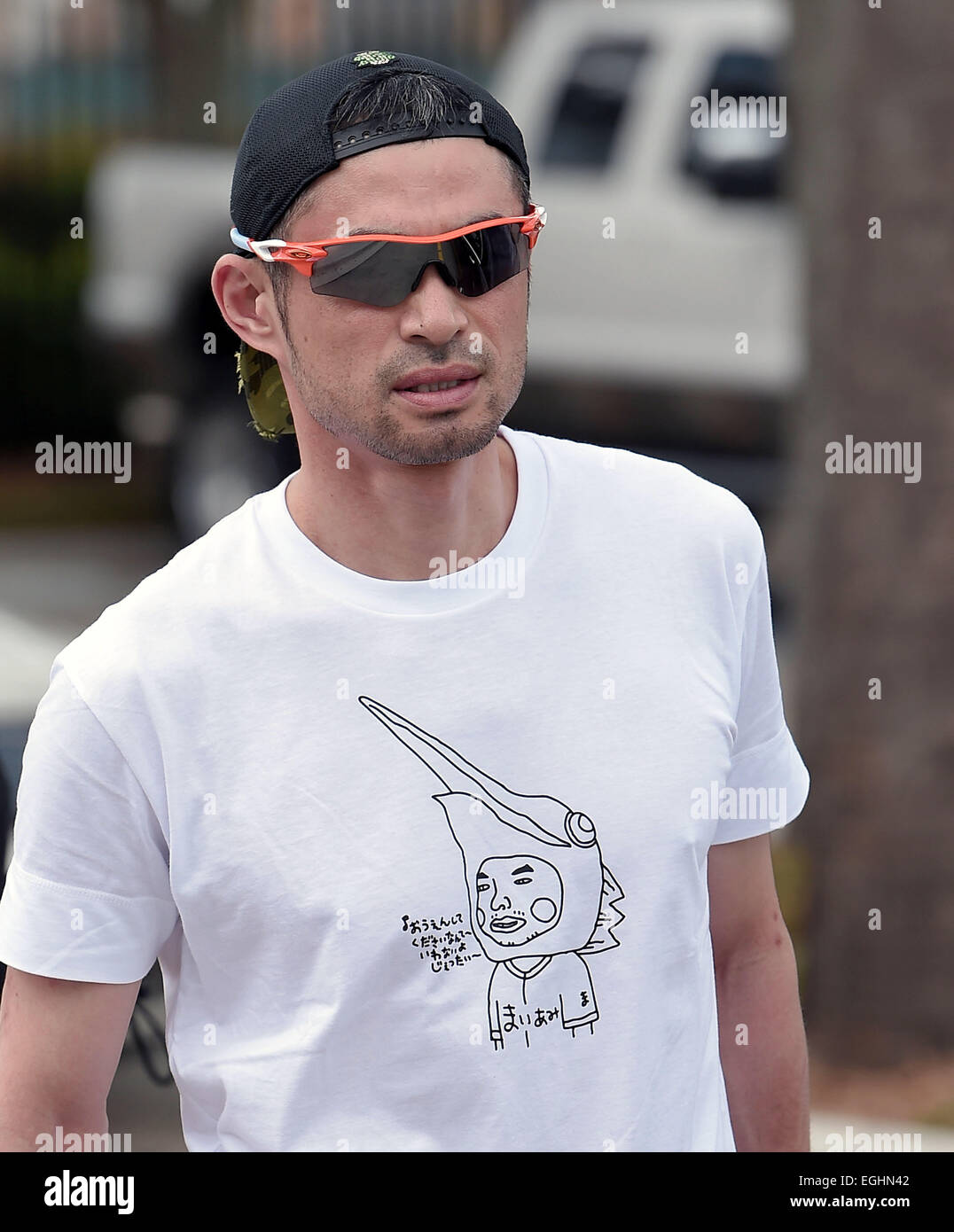 ichiro marlins t shirt