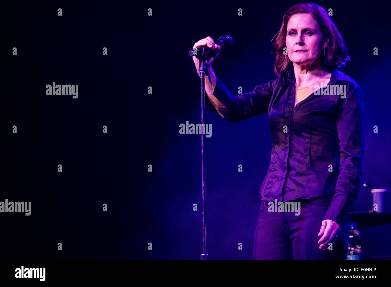 Alison moyet hi-res stock photography and images - Alamy