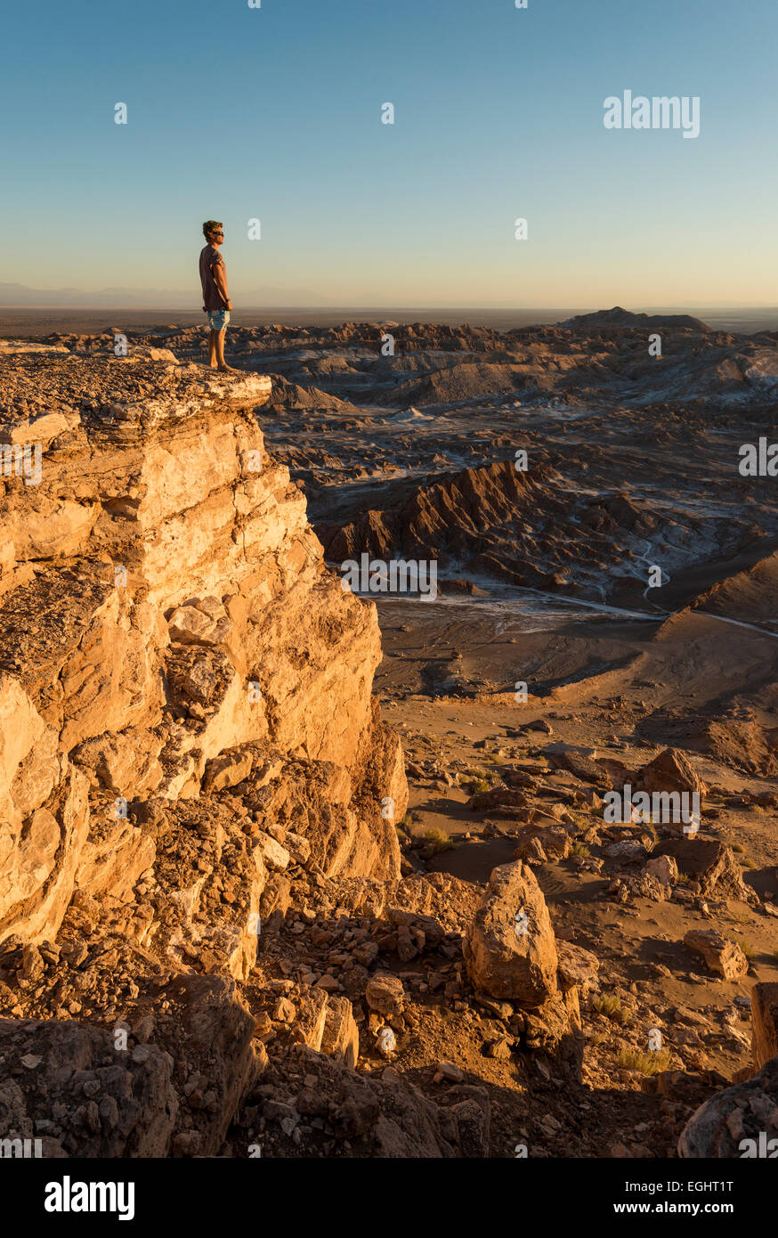 Man watching the sunset, Valle de la Luna (Valley of the Moon), Atacama Desert, El Norte Grande, Chile Stock Photo