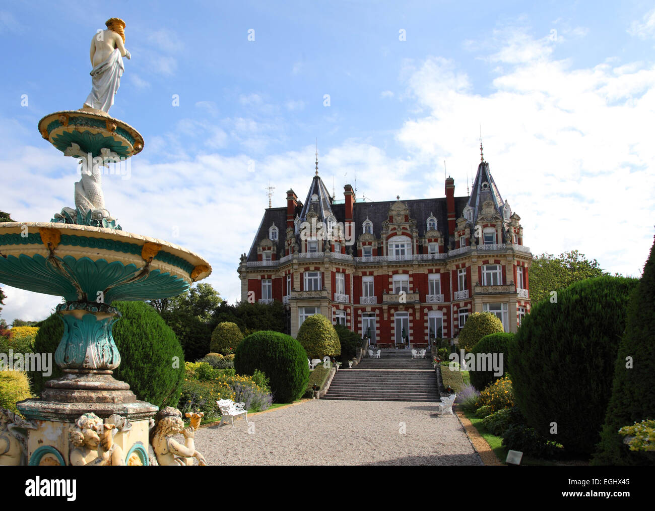 Chateau impney hires stock photography and images Alamy