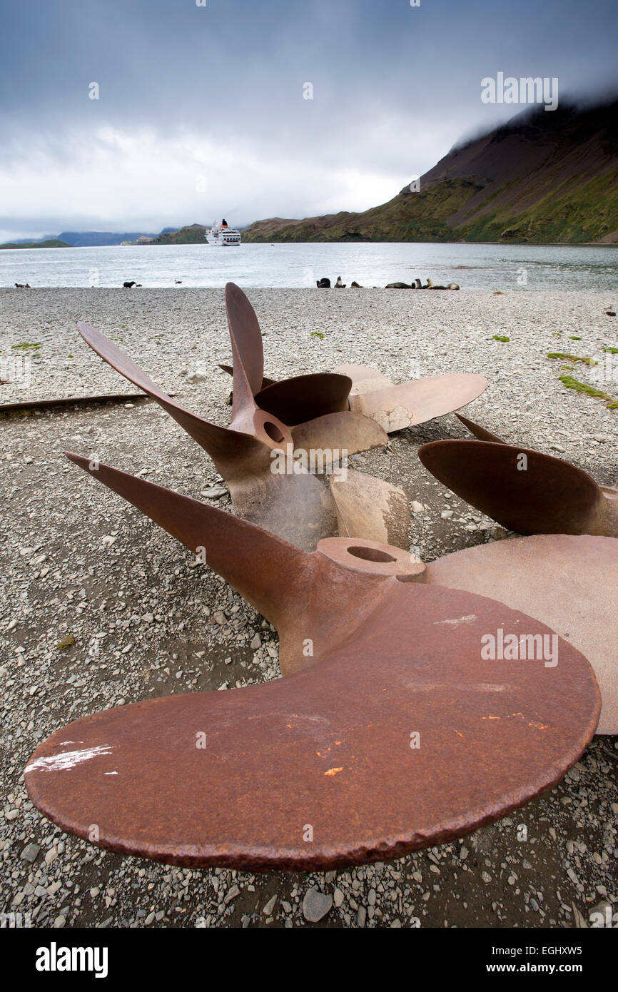 Old ships old machines hires stock photography and images Alamy