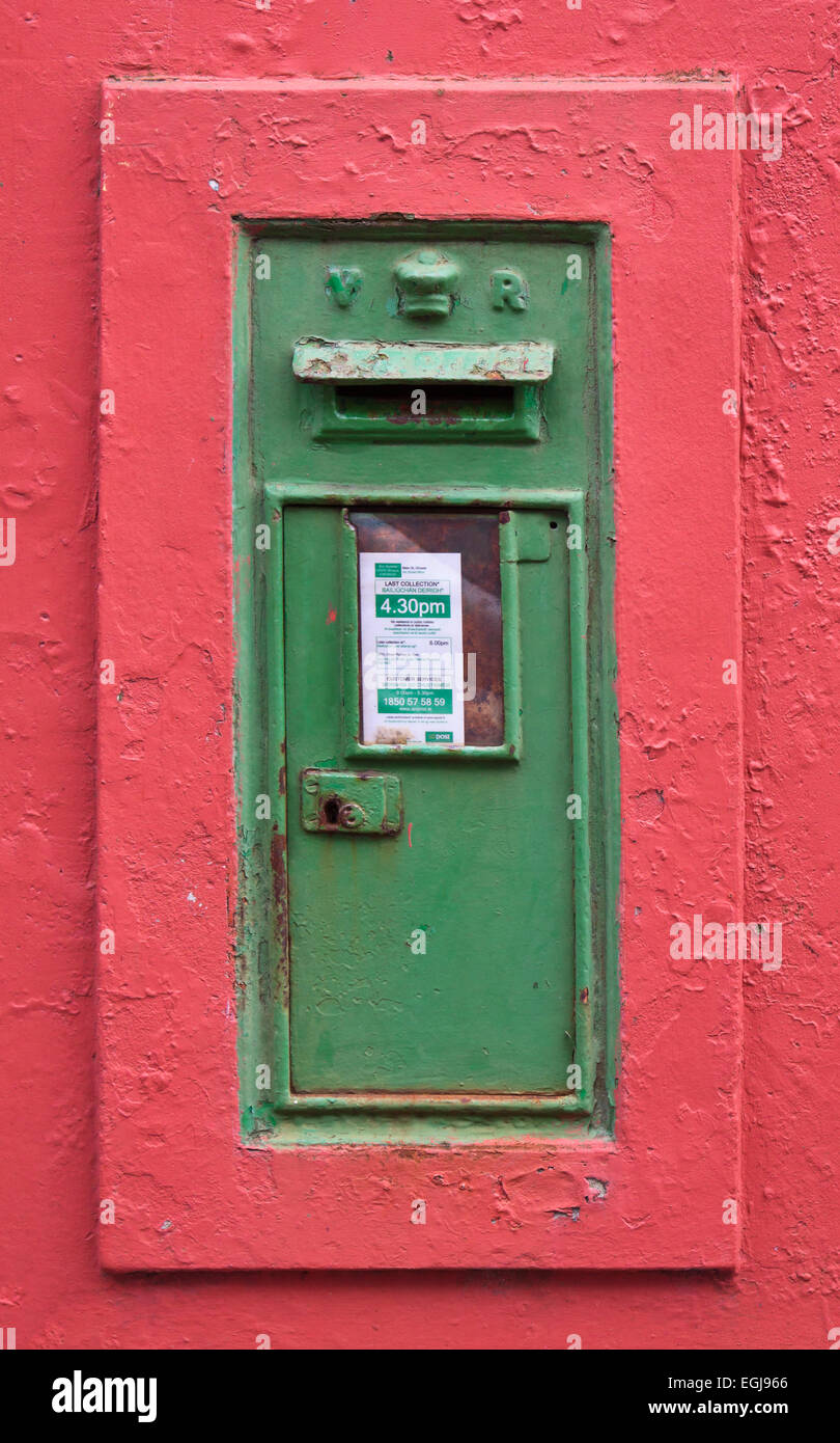 Very old victorian postbox hi-res stock photography and images - Alamy