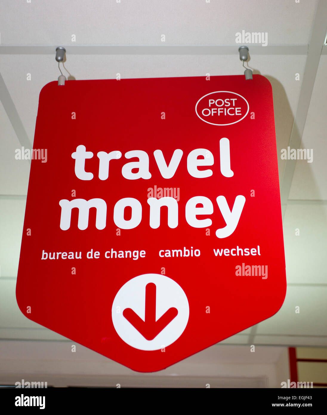 Post Office travel money sign bureau de change cambio wechsel Stock Photo