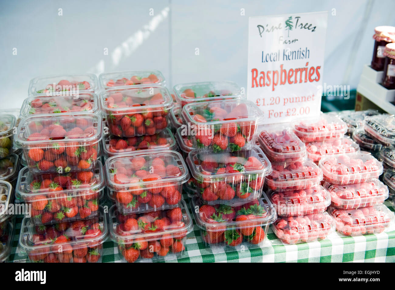 Kentish Raspberry Kentish fruit hi-res stock photography and images - Alamy