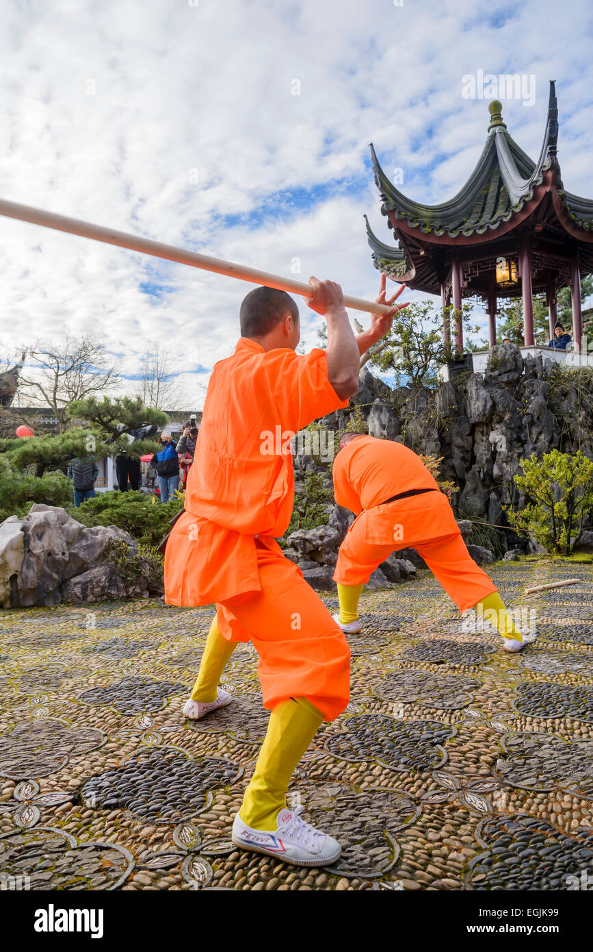 Expert Kung fu performance by Shaolin monks, Dr. Sun Yat Sen Classical