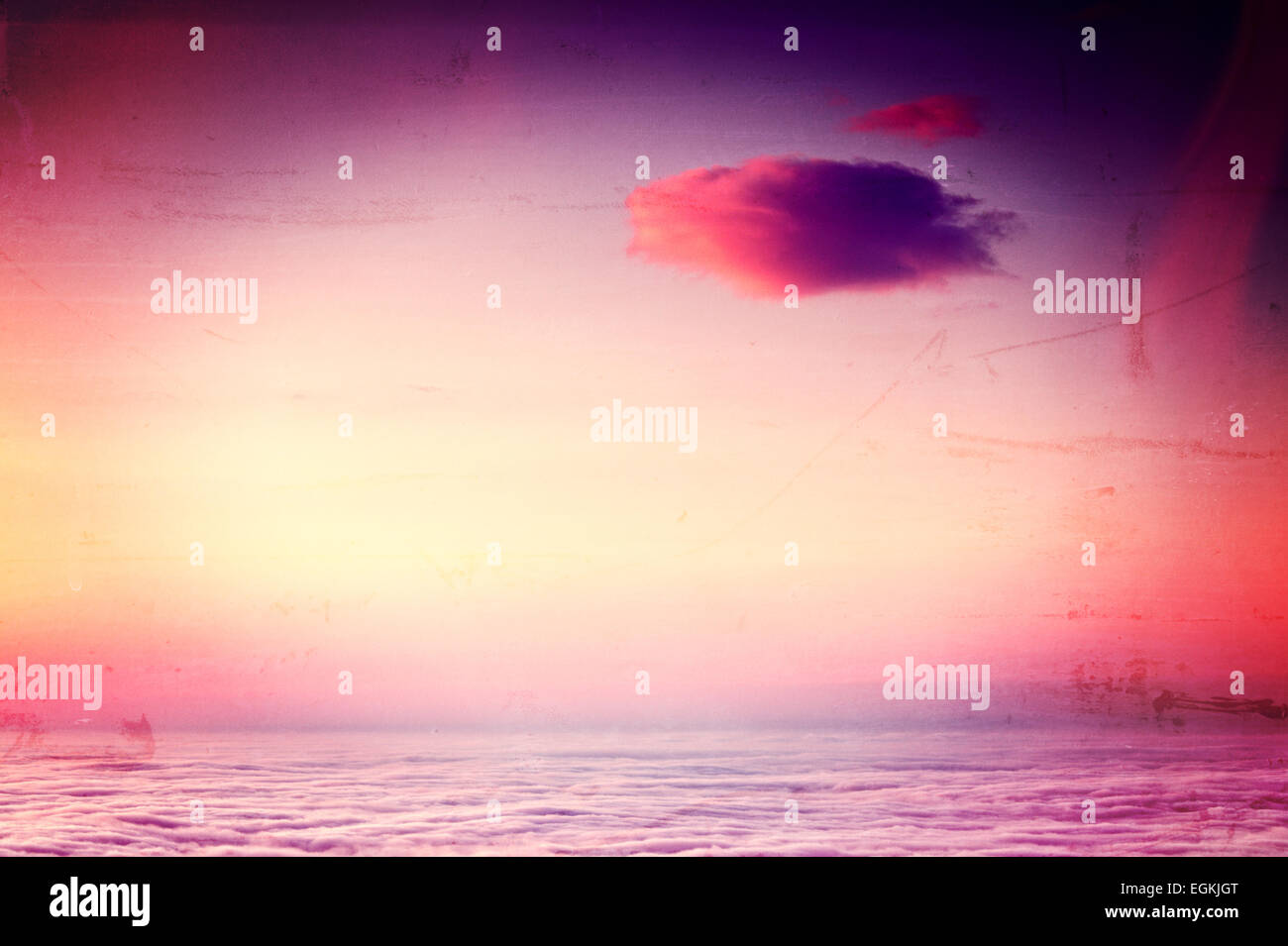 Cloudy purple sky vintage hi-res stock photography and images - Alamy