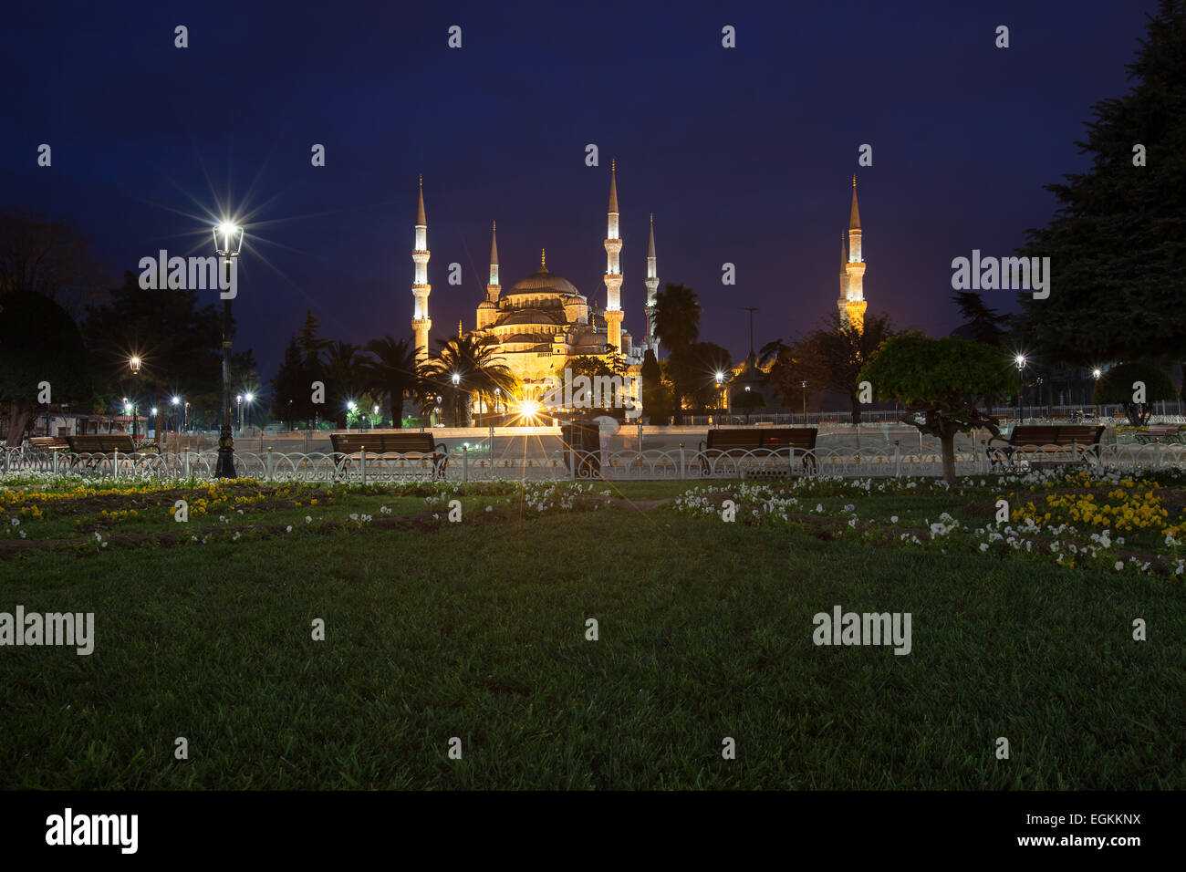 Sultanahmet Blue Mosque at night, Istanbul, Turkey Stock Photo - Alamy