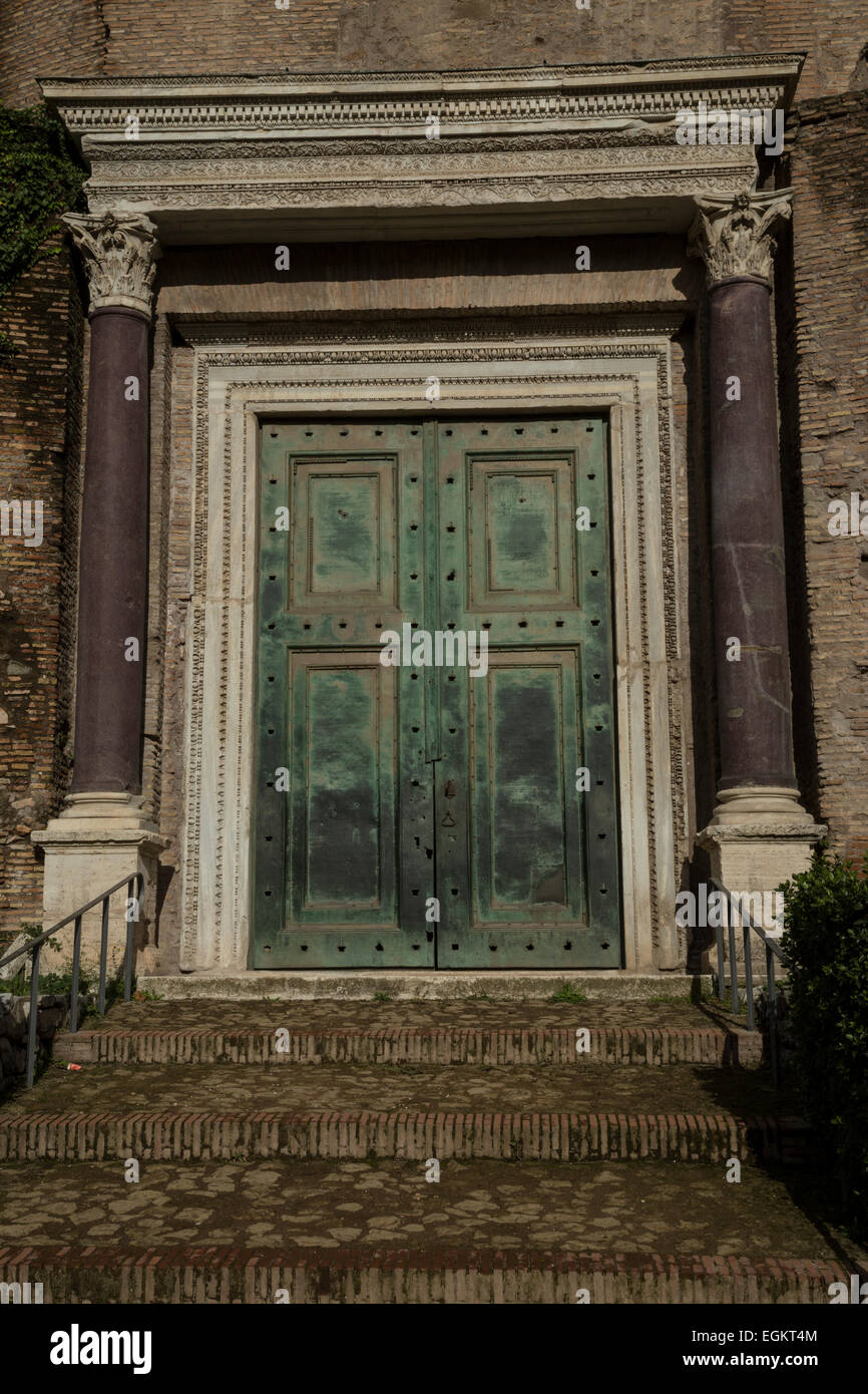Temple romulus bronze door roman hires stock photography and images
