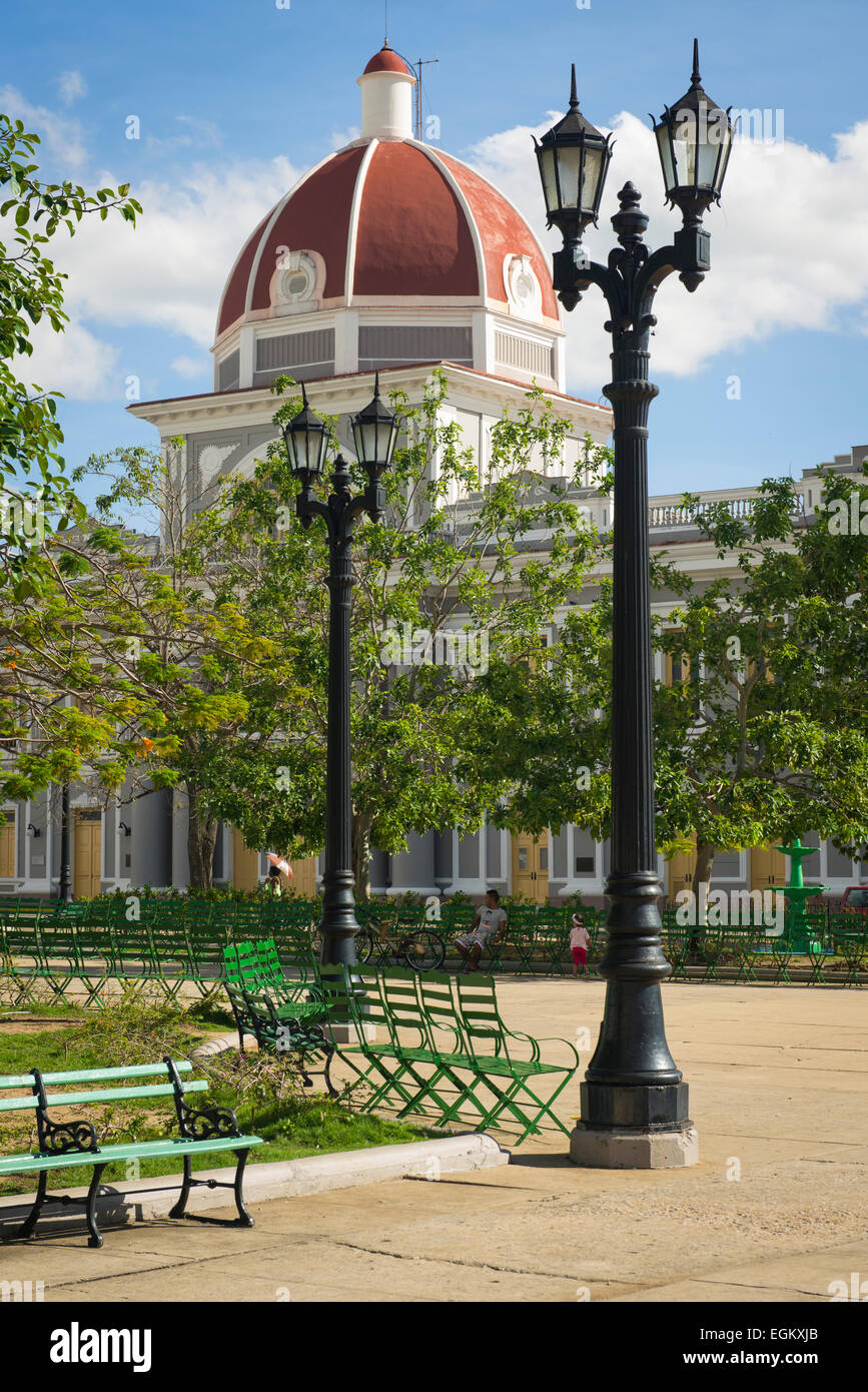 Cuba Cienfuegos Parque Jose Marti Antiguo Ayuntamiento provincial government assembly building with iconic roof old lamp poles Stock Photo