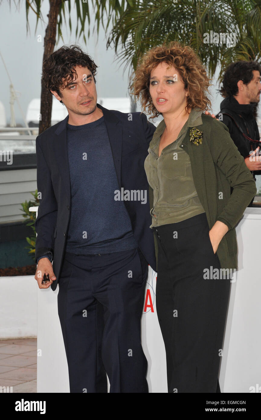 CANNES, FRANCE - MAY 18, 2013: Valeria Golino & Riccardo Scamarcio at photocall for their movie 'Miele' at the 66th Festival de Cannes. Stock Photo