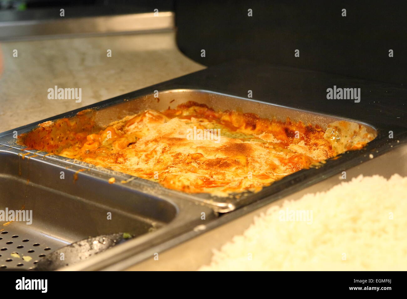 Lasagna in Roasting Pan Stock Photo Alamy