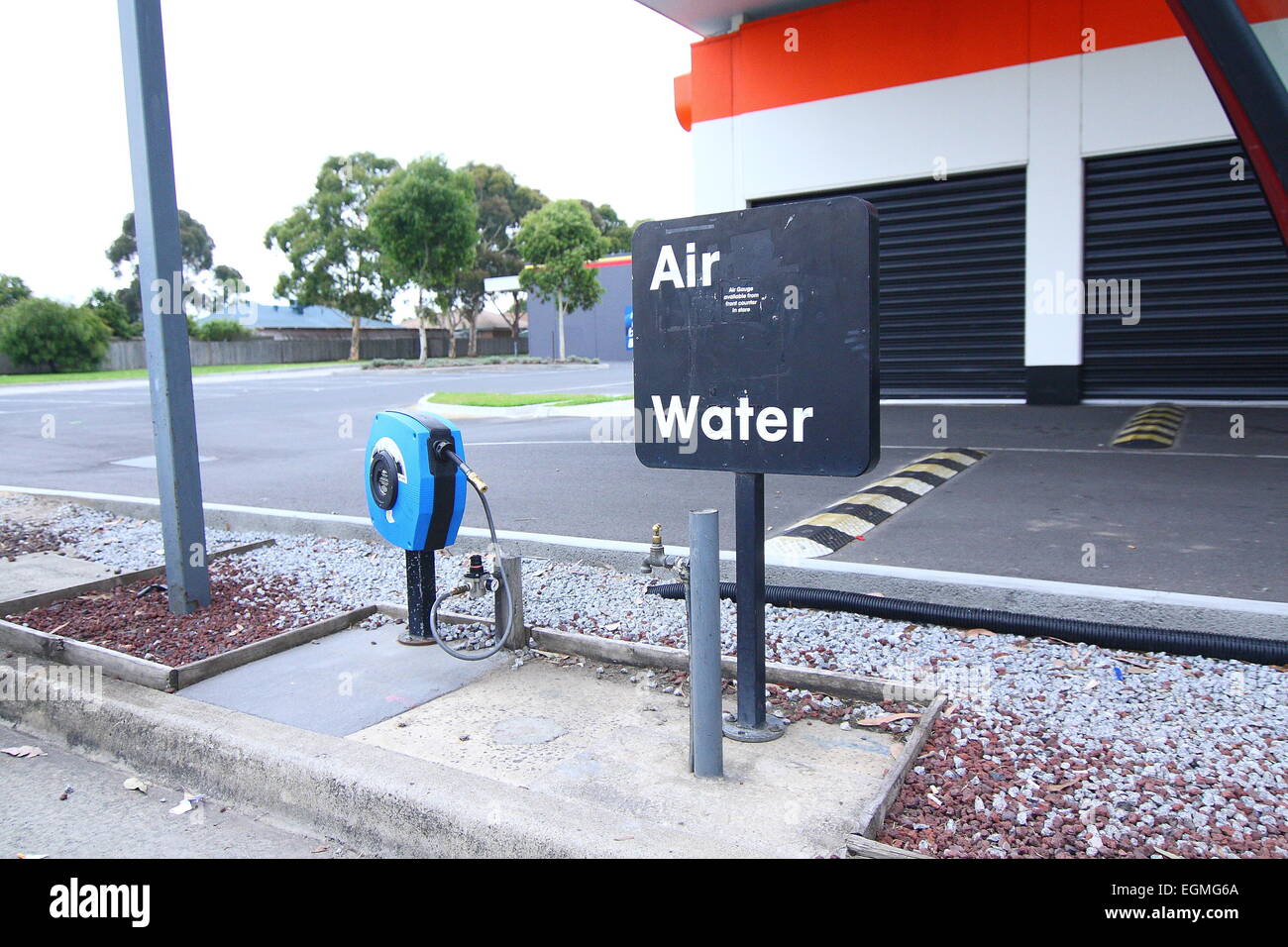 Petrol station air online pump near me