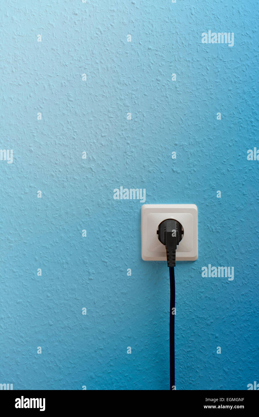 Cable and wall socket hires stock photography and images Alamy
