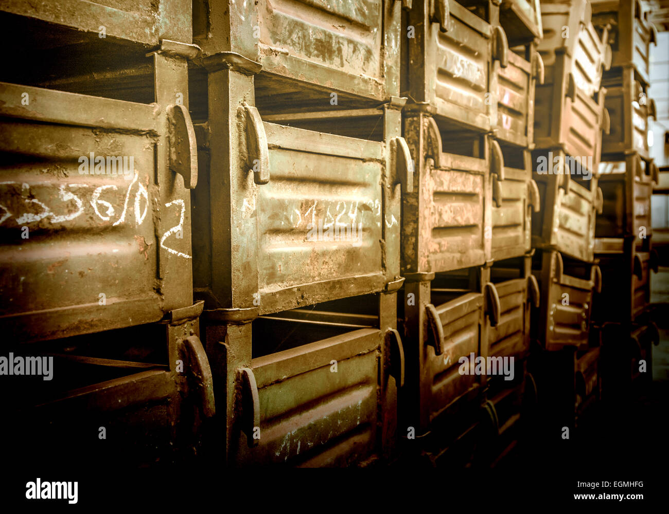 Warehouse metal box hi-res stock photography and images - Alamy