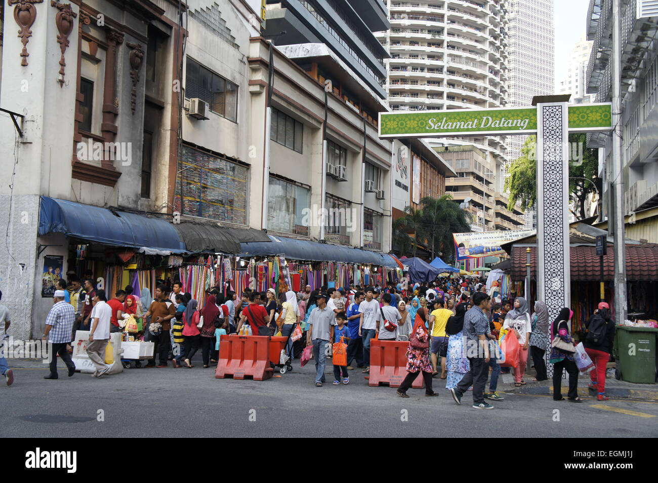 street bazaar at Jalan Tuanku Abdul Rahman, Kuala Lumpur, Malaysia Stock Photo