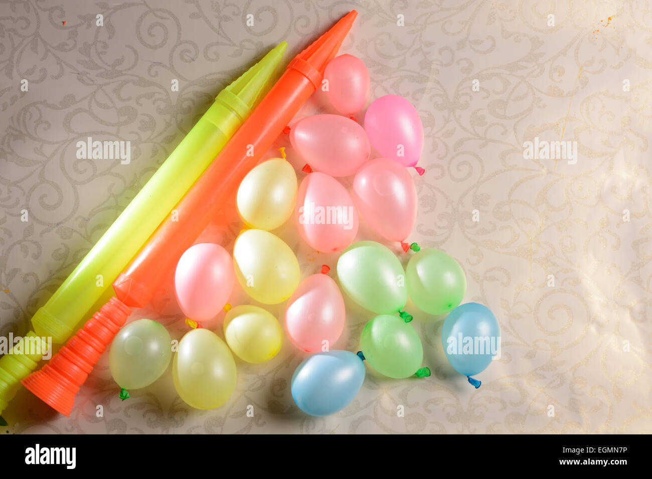 Saffron balloons hires stock photography and images Alamy