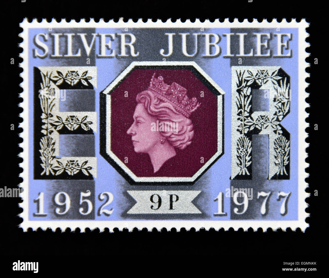 Postage stamp. Great Britain. Queen Elizabeth II. 1977. Silver Jubillee 1952-1977. 9p. Stock Photo