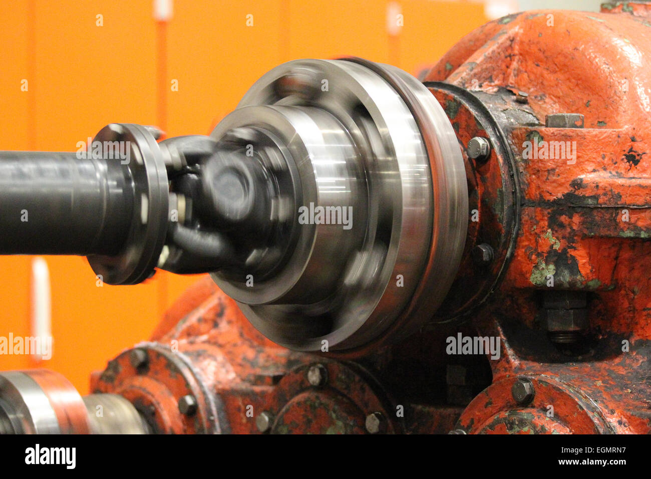 wheel assembly rotation transmitting gear shaft Stock Photo Alamy