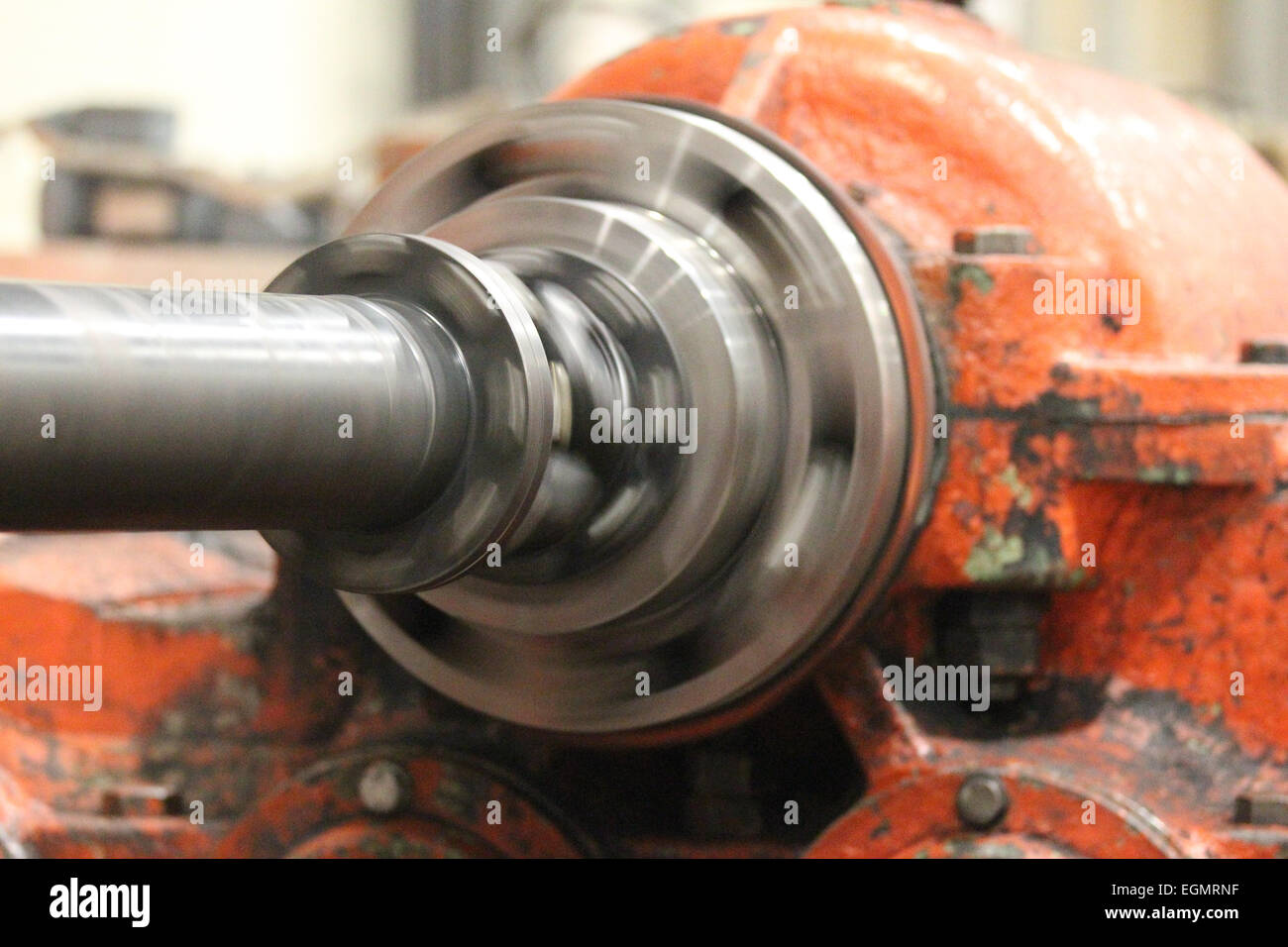 wheel assembly rotation transmitting gear shaft Stock Photo Alamy