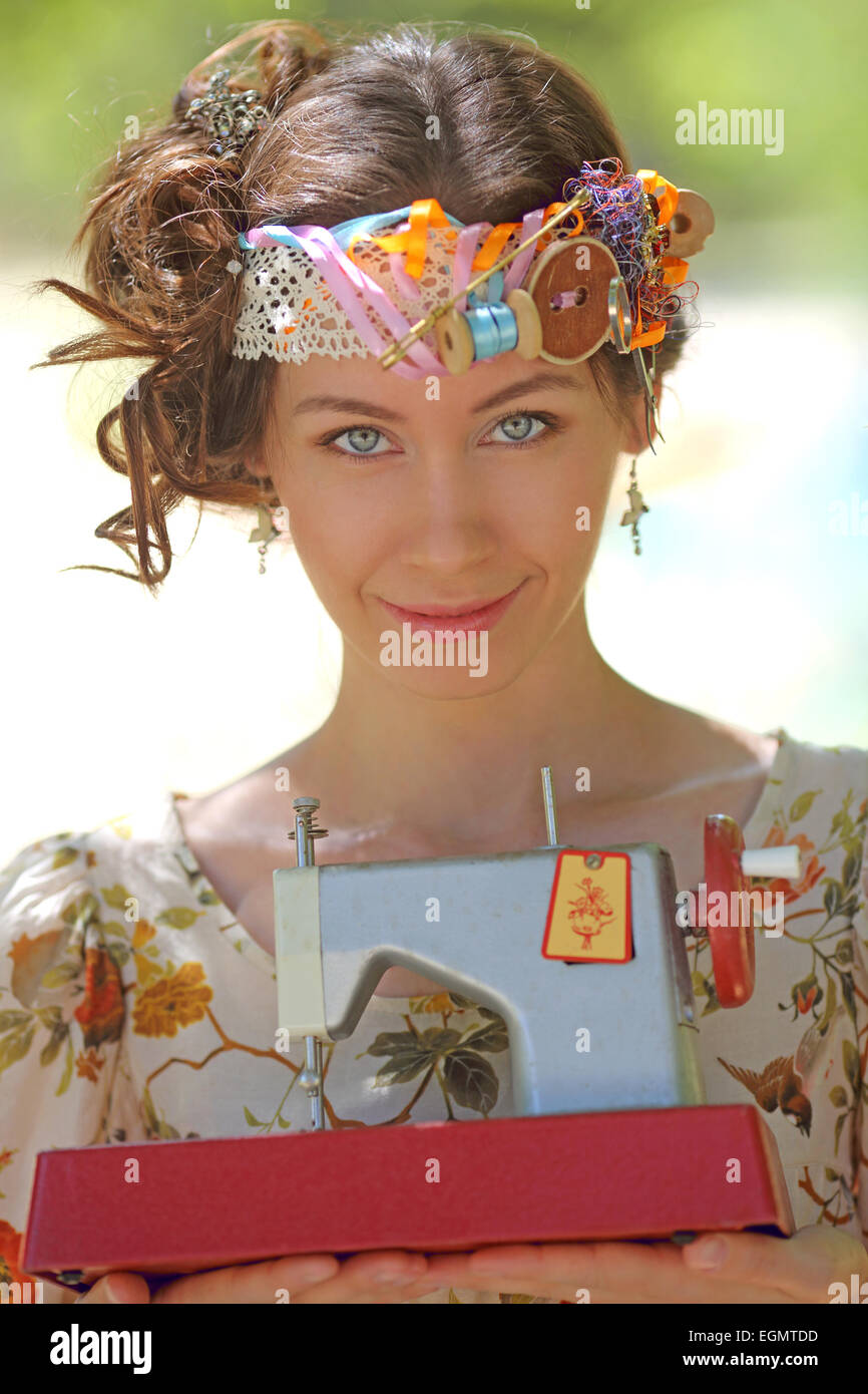 Needlewoman hires stock photography and images Alamy