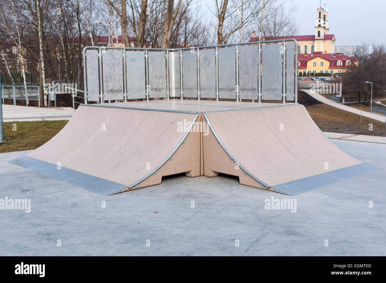 Skate board arena hi-res stock photography and images - Alamy