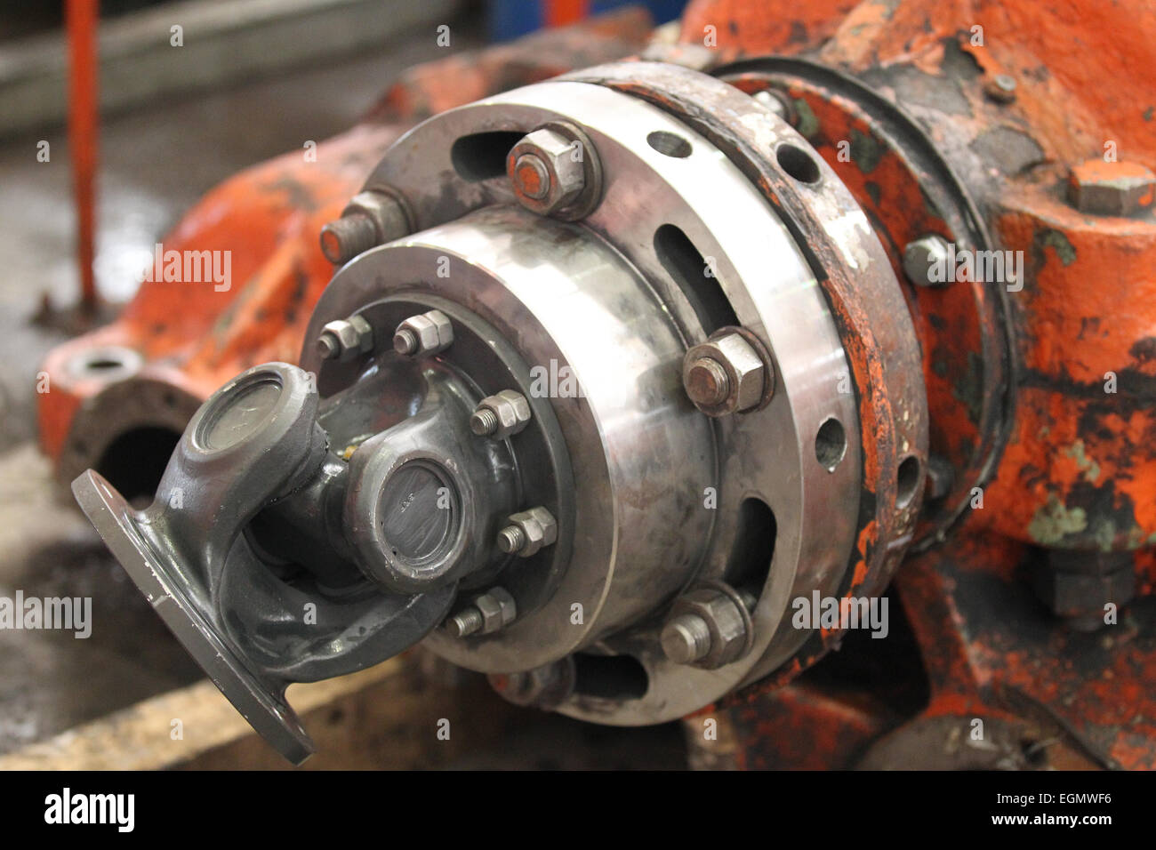 wheel assembly rotation transmitting gear shaft Stock Photo Alamy