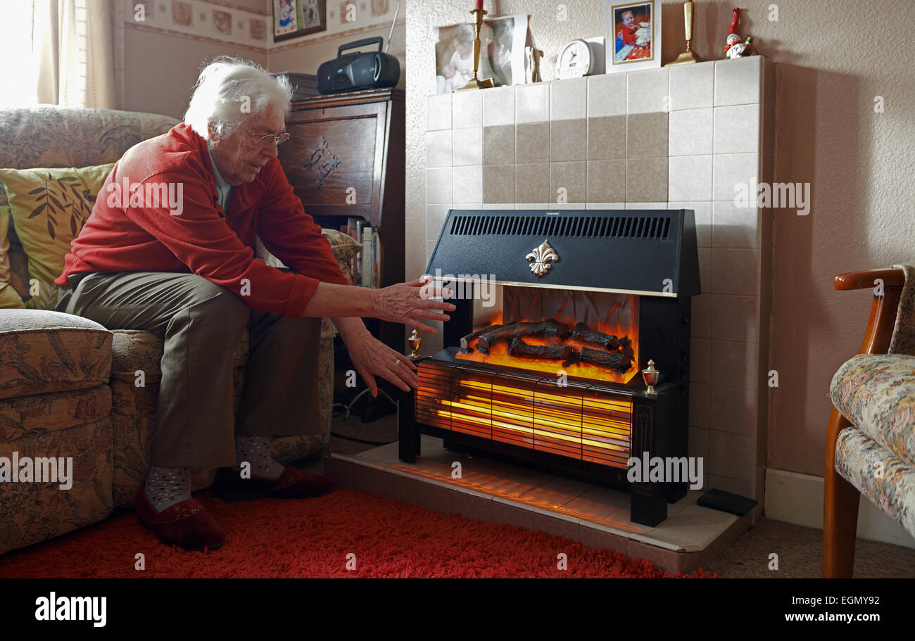 Electric fire heater hi-res stock photography and images - Alamy