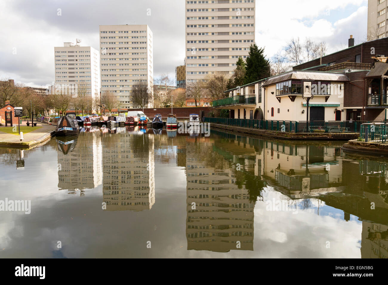 Birmingham uk high rise flats High Resolution Stock Photography and ...
