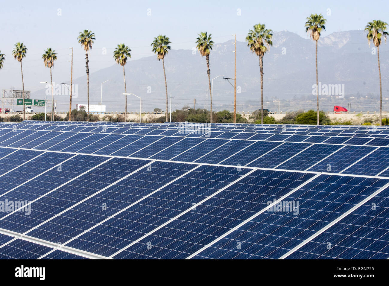 Los Angeles, California, USA. 4th Feb, 2015. Solar panel array at