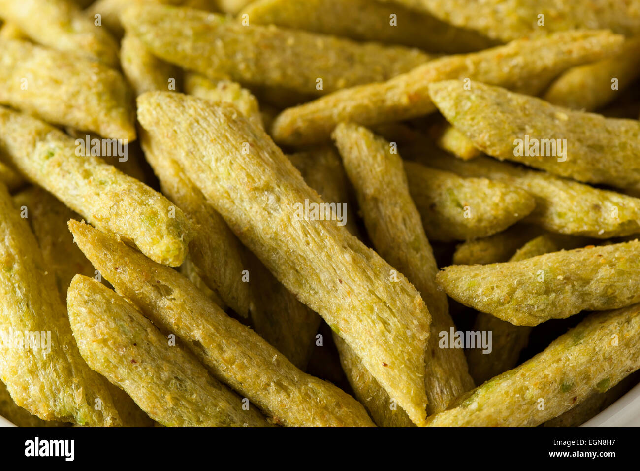 spicy pea chips